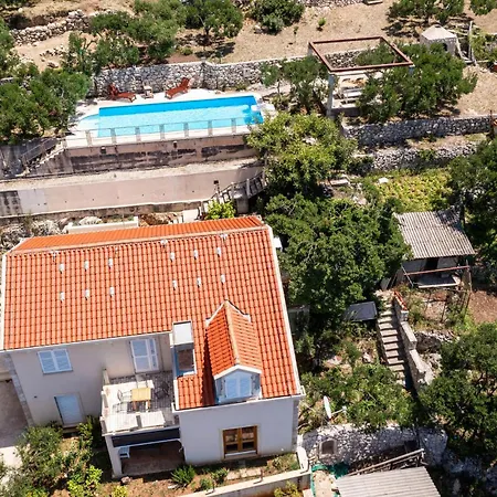 Awesome In Zaton (Dubrovnik-Neretva)